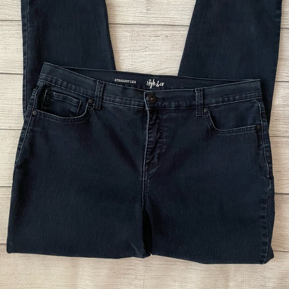 Women Style & Co High Rise Straight Leg Jeans - Picture 2 of 7